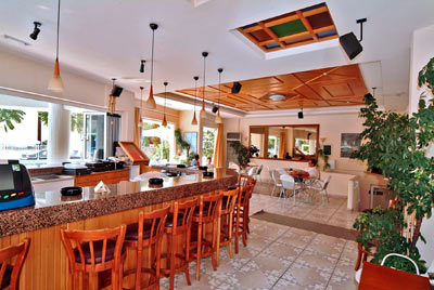 Angela Hotel Apartments