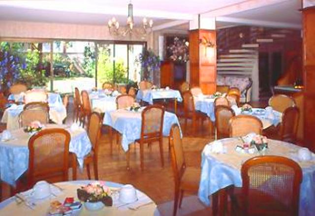 Quality Hotel Harmonie Tours