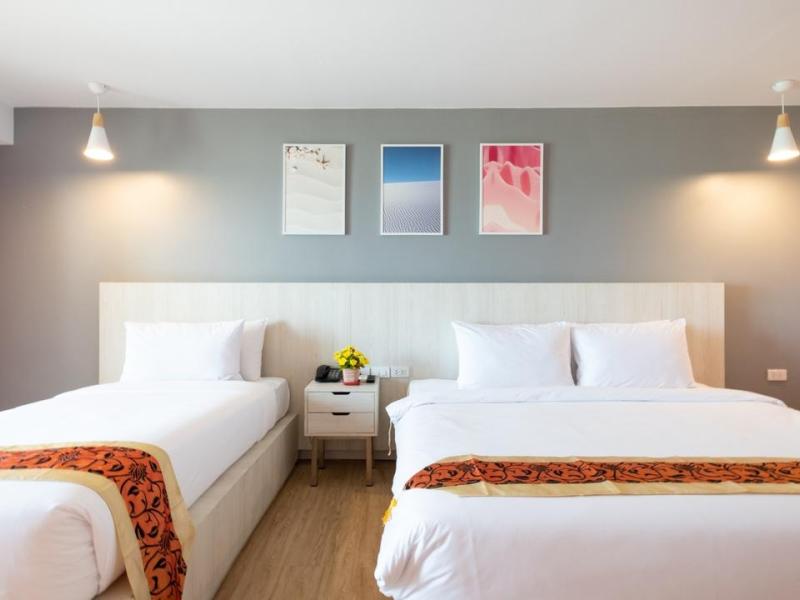 Royal Phala Cliff Beach