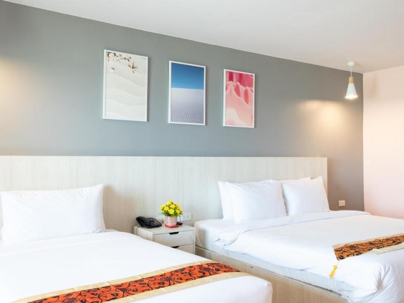 Royal Phala Cliff Beach