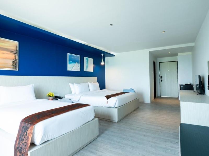 Royal Phala Cliff Beach