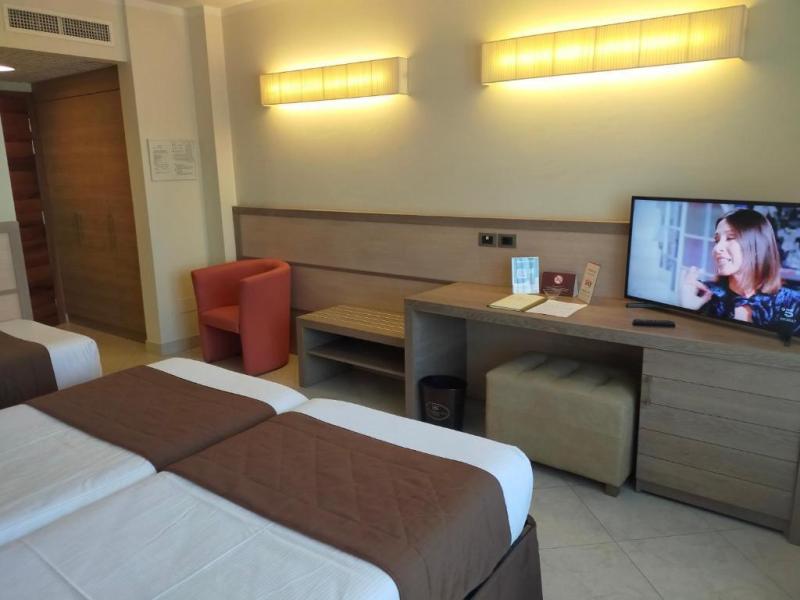 Nil Hotel