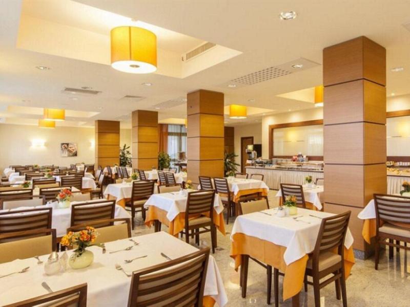 Nil Hotel