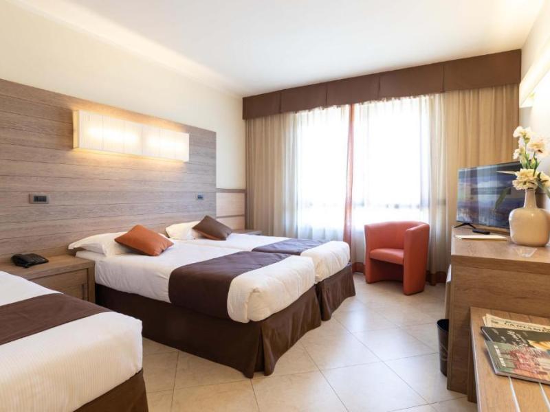 Nil Hotel