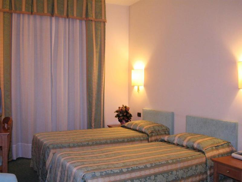 Savant Hotel