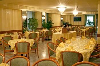 Savant Hotel