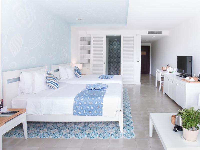 The Cliff Resort & Residences