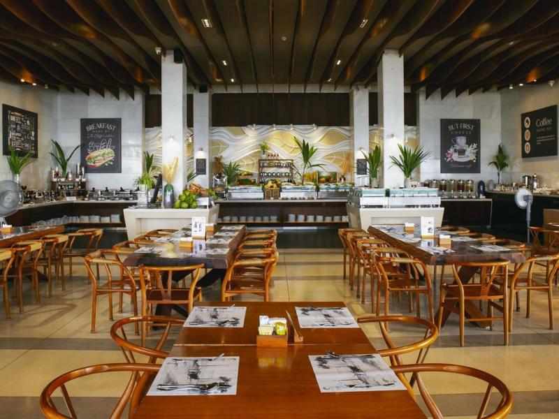 The Cliff Resort & Residences