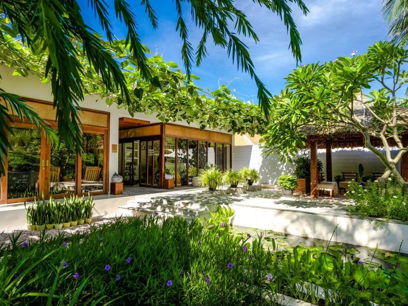 The Cliff Resort & Residences