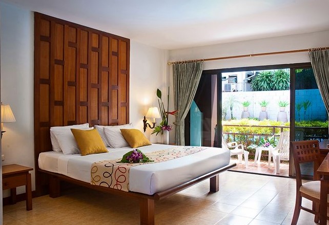 First Resort Albergo