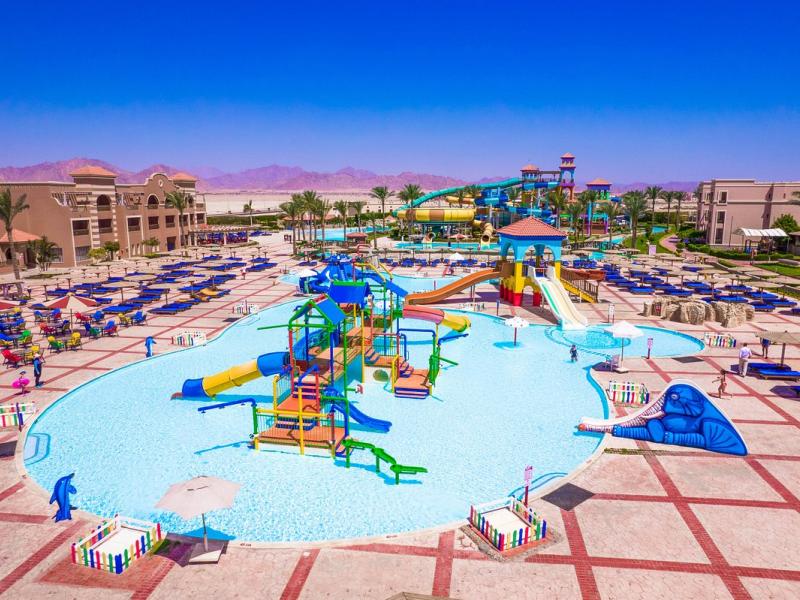Charmillion Club Aqua Park