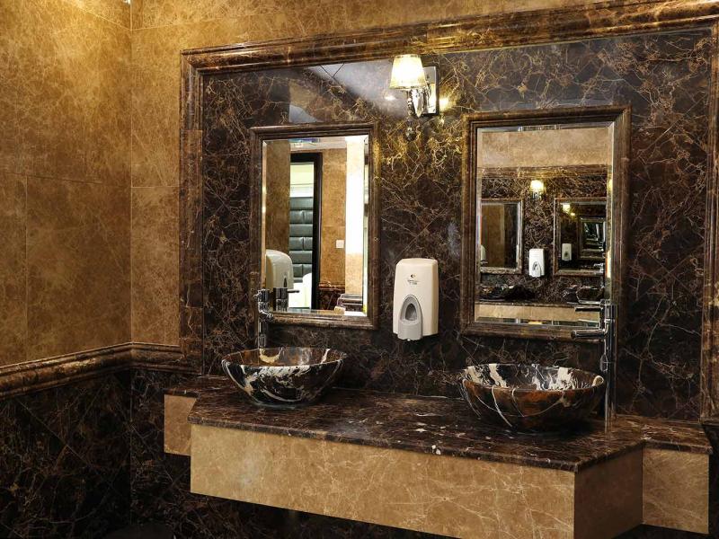 Royal Grand Suite Hotel