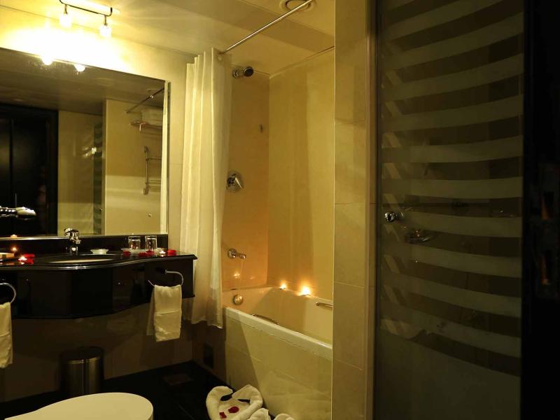 Royal Grand Suite Hotel