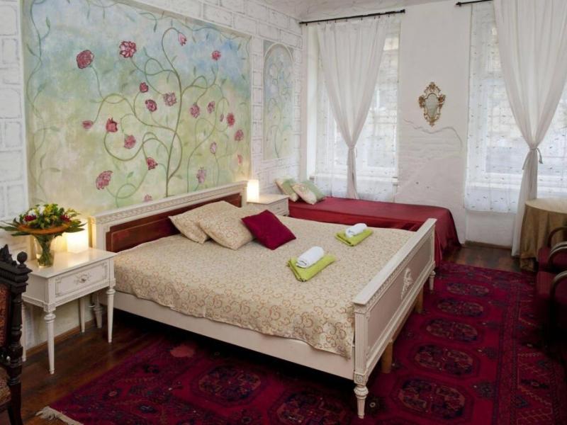 Old Time Hotel