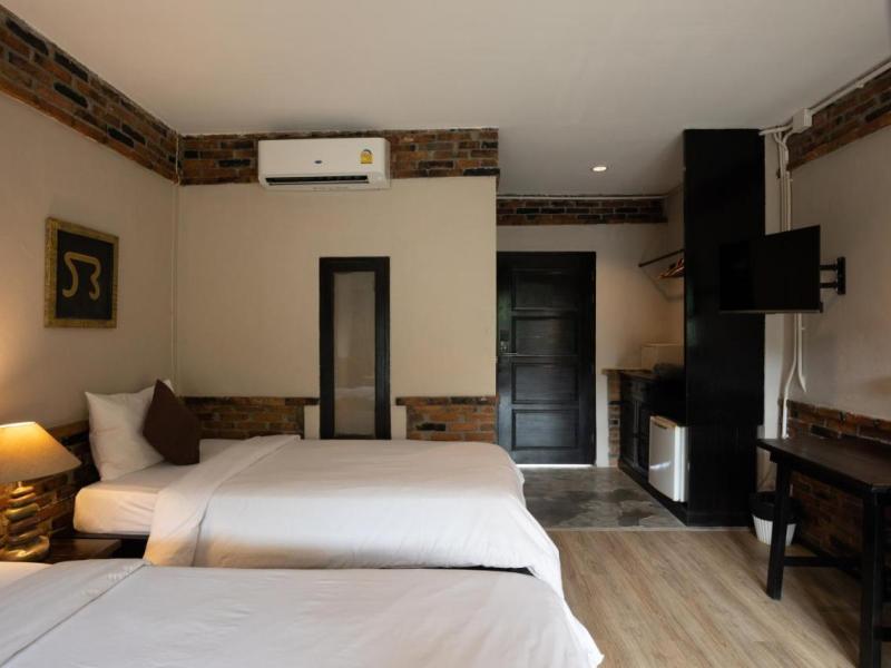 Motive Cottage Resort