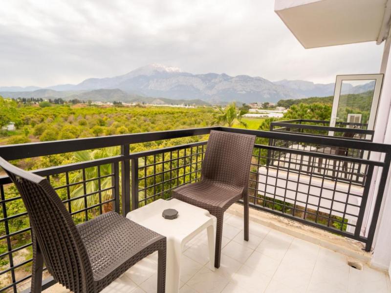 Malibu Resort Hotel (Malibu Garden Resort)