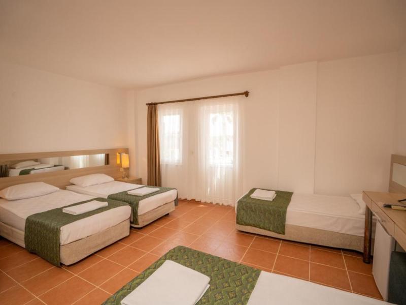 Malibu Resort Hotel (Malibu Garden Resort)