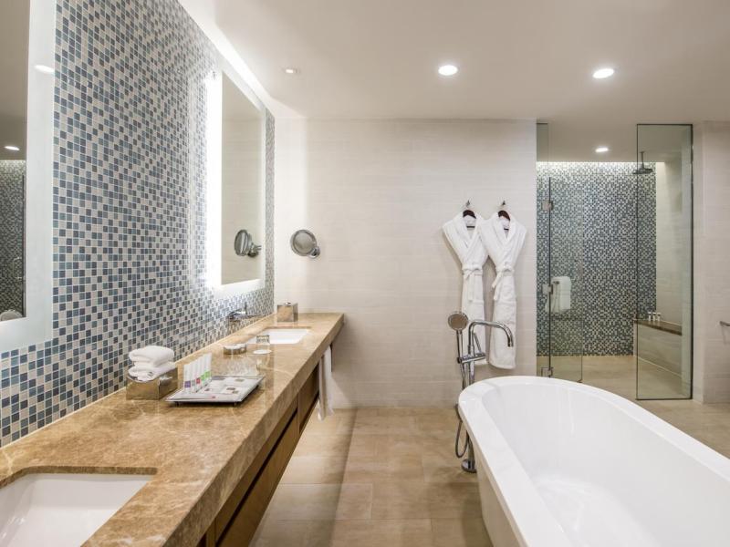 Swissotel Al Ghurair