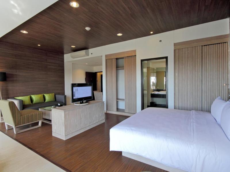 Santika Siligita Hotel