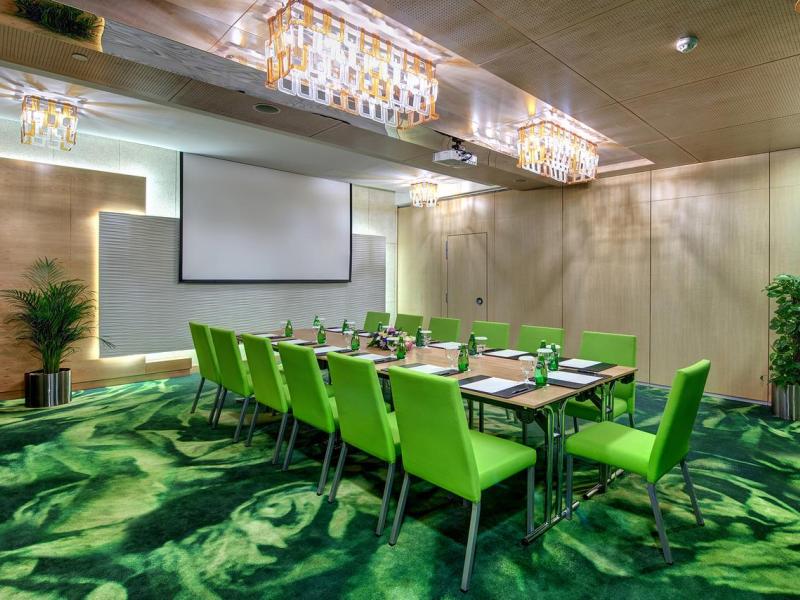 Al Khoory Executive Hotel