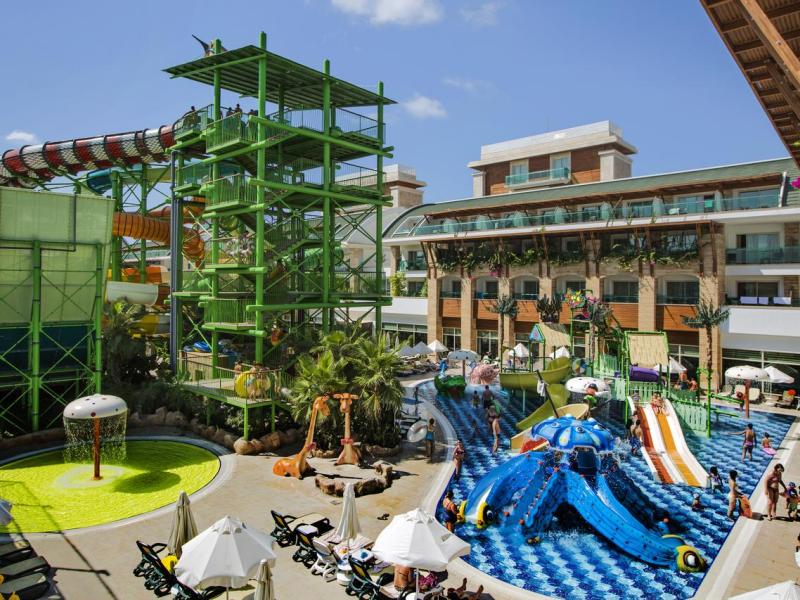 Crystal Waterworld Resort & Spa