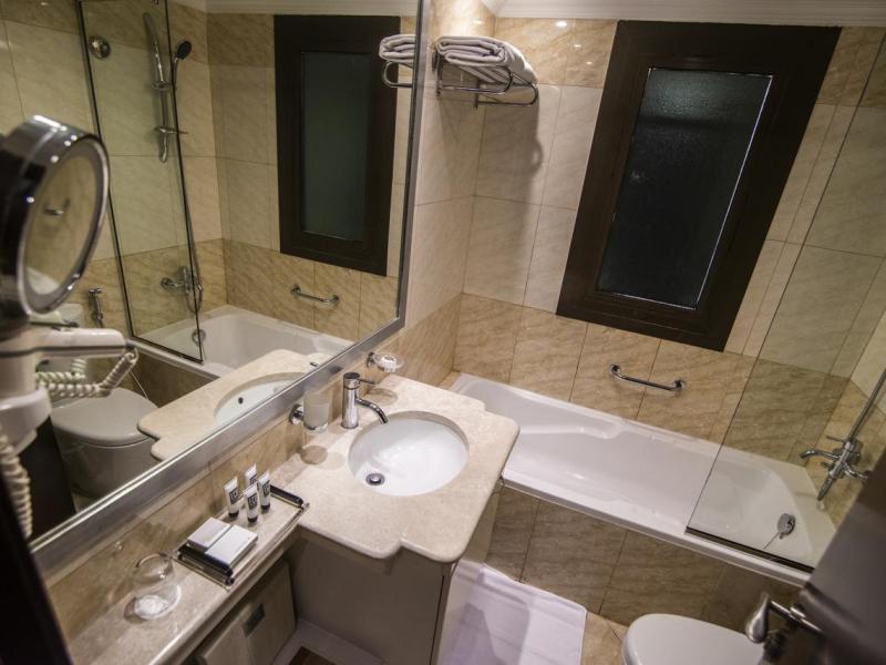 Mercure Dubai Barsha Heights Hotel Apartments