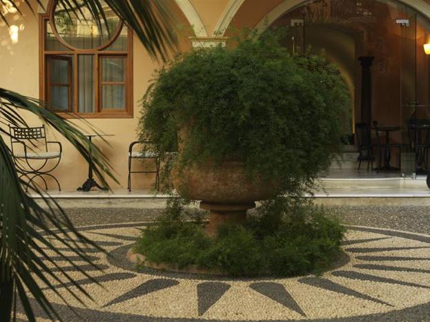 Casa Delfino Hotel & Spa