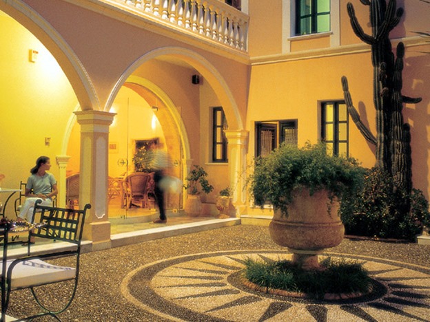 Casa Delfino Hotel & Spa