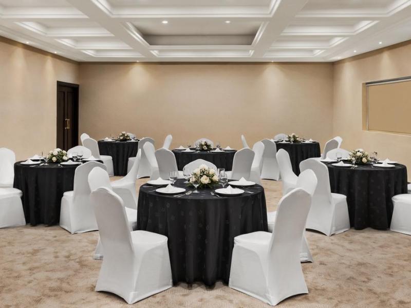 Ramada by Wyndham Dubai Deira