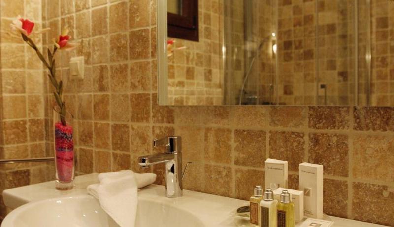 Diamond River Resort & Spa