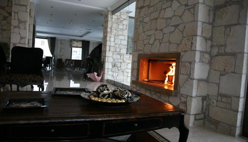 Diamond River Resort & Spa