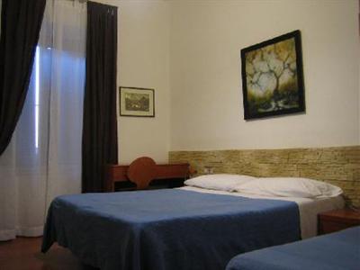 B&B Chain Gallienus Rome