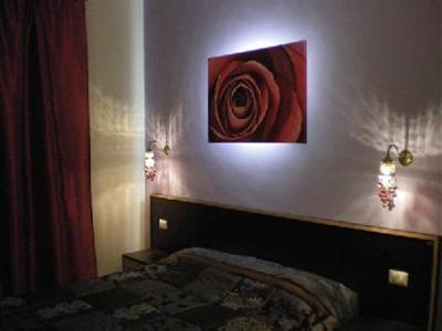 B&B Chain Gallienus Rome