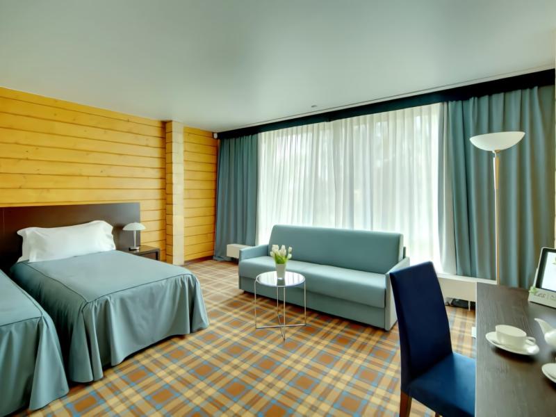 Les Art Resort