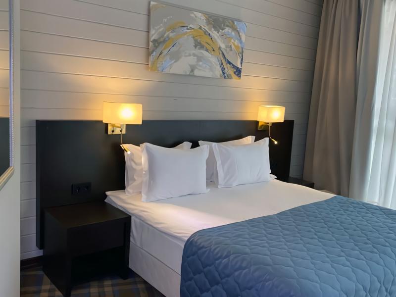 Les Art Resort