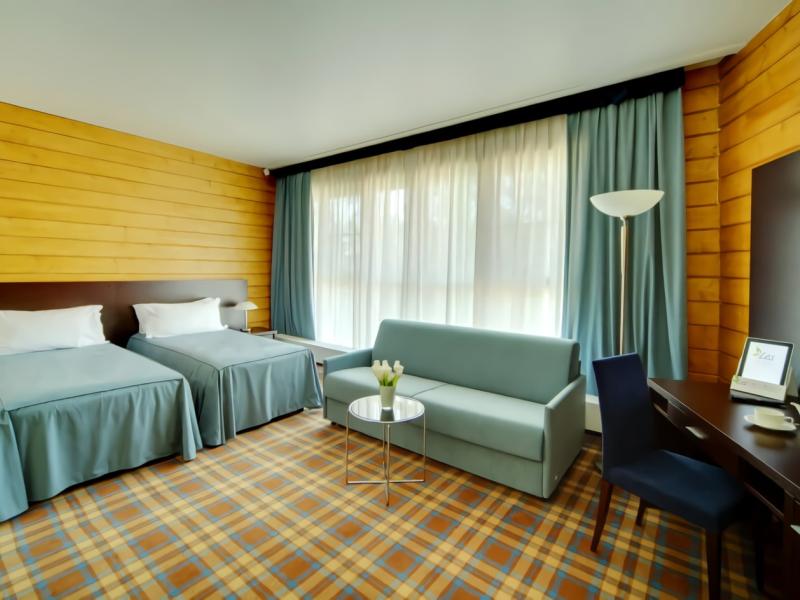 Les Art Resort