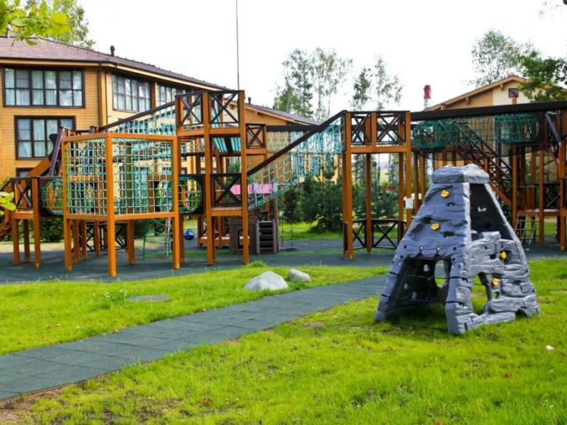 Les Art Resort