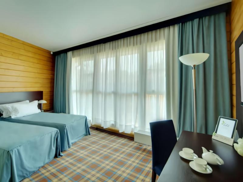 Les Art Resort