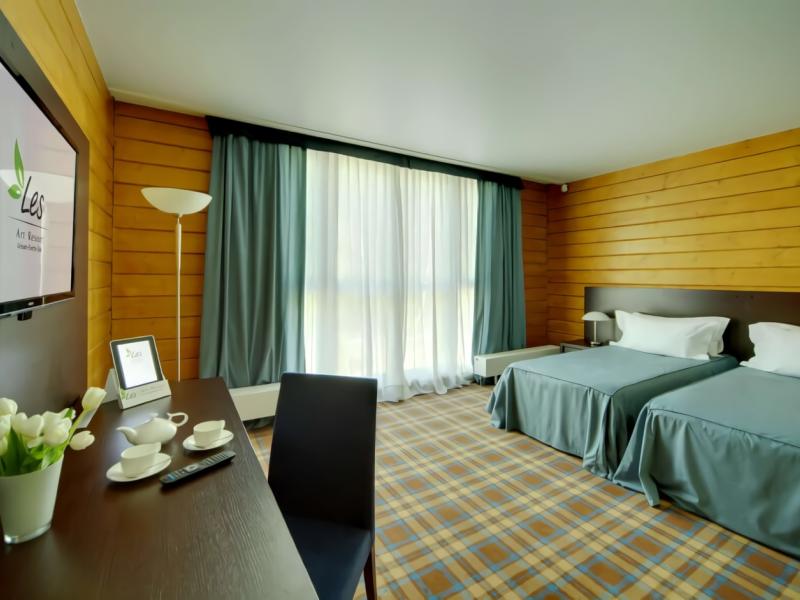 Les Art Resort