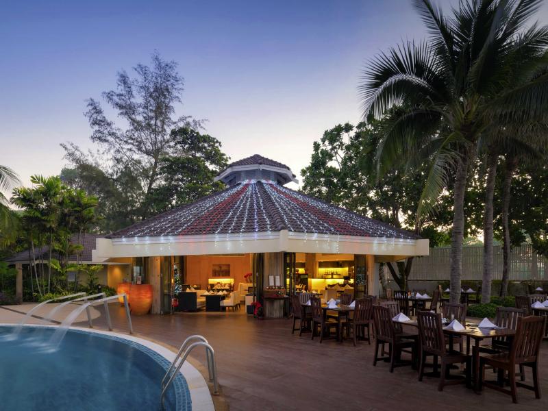 Novotel Rayong Rim Pae Resort