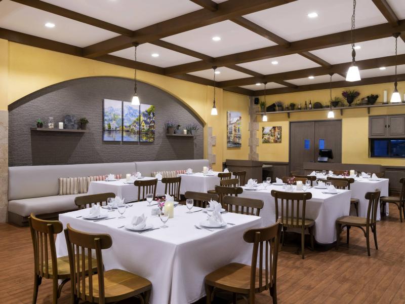 Novotel Rayong Rim Pae Resort