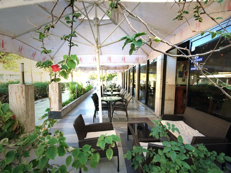 Poseidon Hotel and Apartments