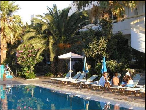 Paleos Hotel Apartments