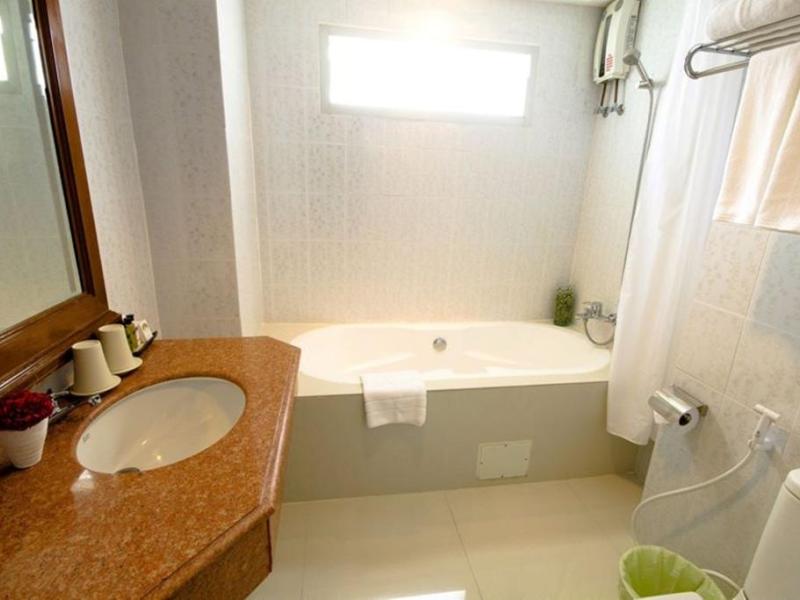 Royal View Resort Bangkok