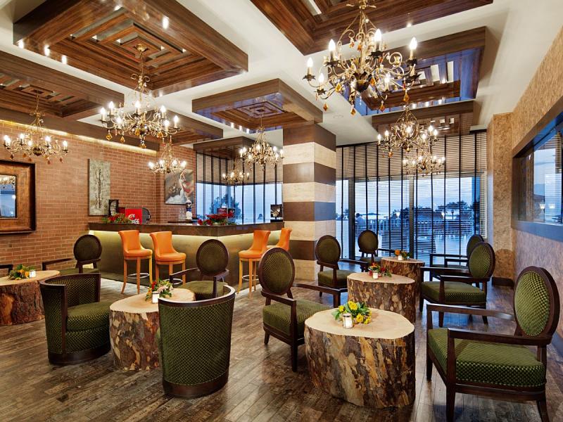 Justiniano Deluxe Resort Hotel