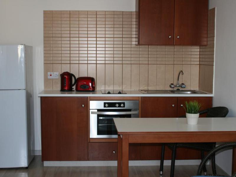 Melpo Antia Hotel & Suites