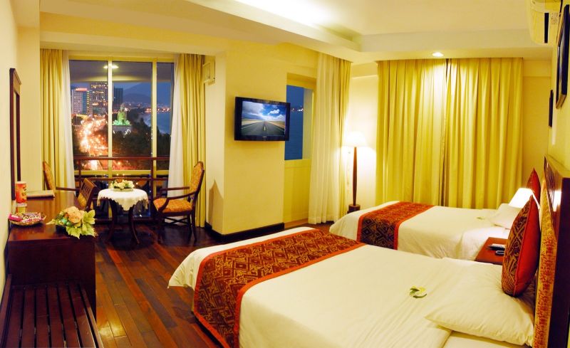 NNT Plus Astro Hotel