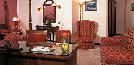 Best Western Lingos Hotel