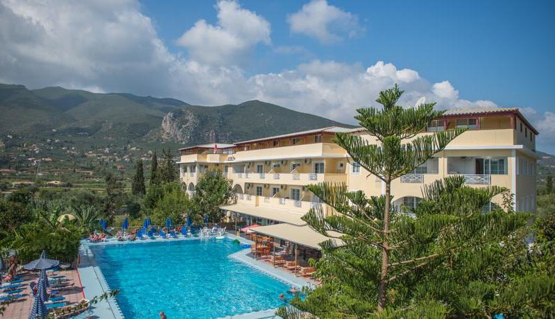 Koukounaria Hotel & Suites