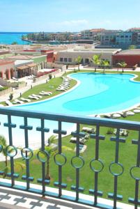 Marina Sands Luxury Resort